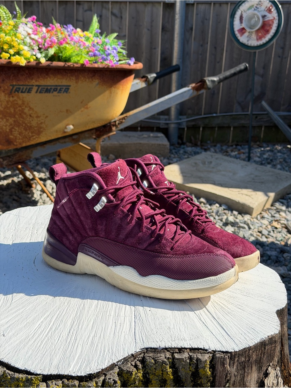 Jordan 12 Bordeaux